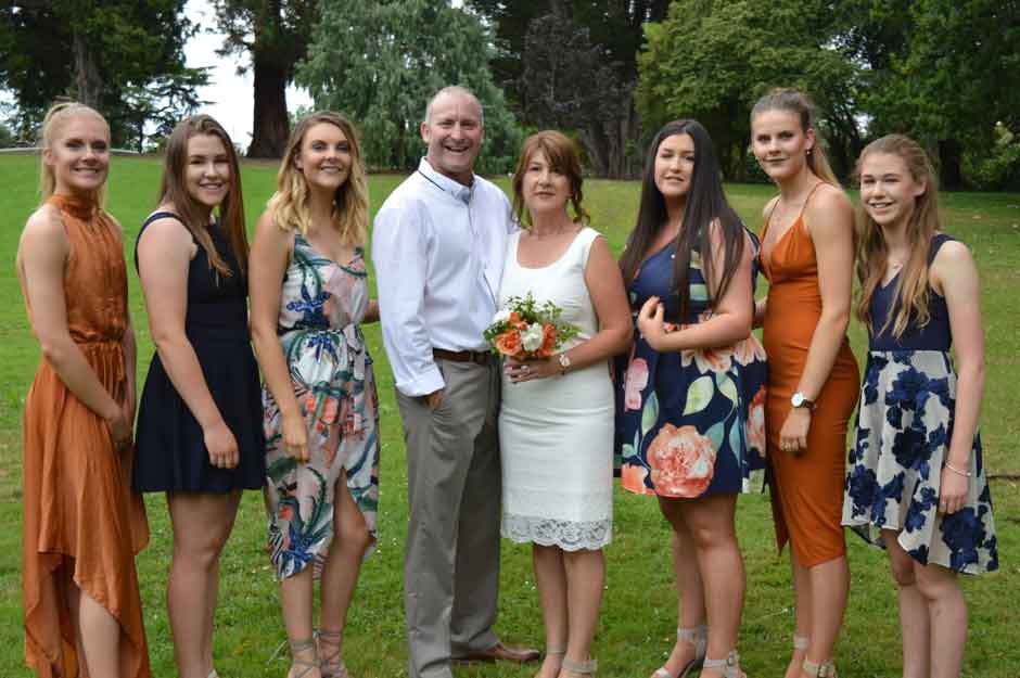 A Guide On Planning Your Backyard Wedding 4