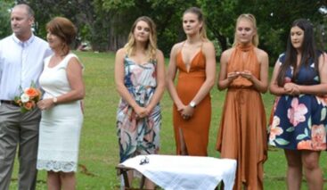 What are Wedding Vows? 17 renewal of vows ceremony in royal botanical gardens melbourne
